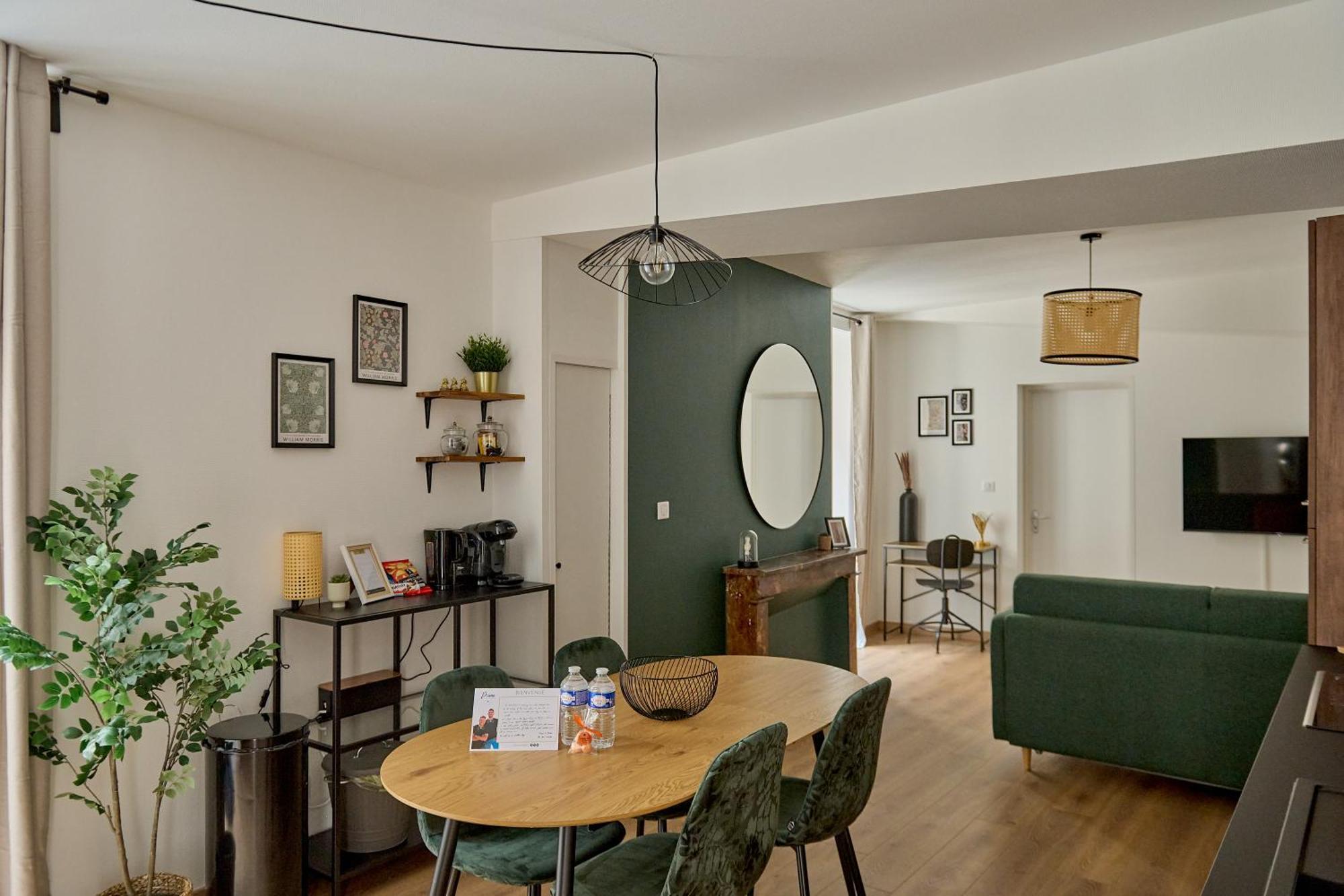 Le Oliva Chez Les M By Primo Conciergerie Apartment Nevers Bagian luar foto