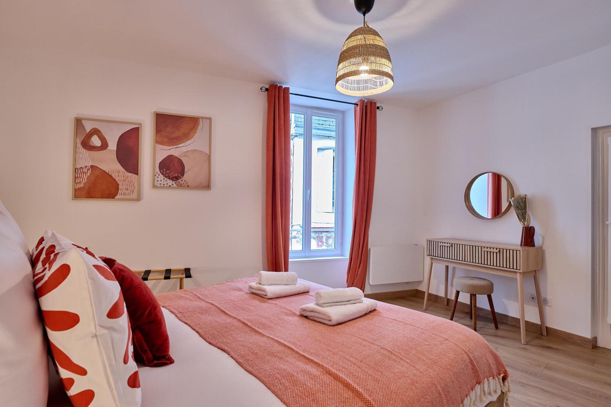 Le Oliva Chez Les M By Primo Conciergerie Apartment Nevers Bagian luar foto