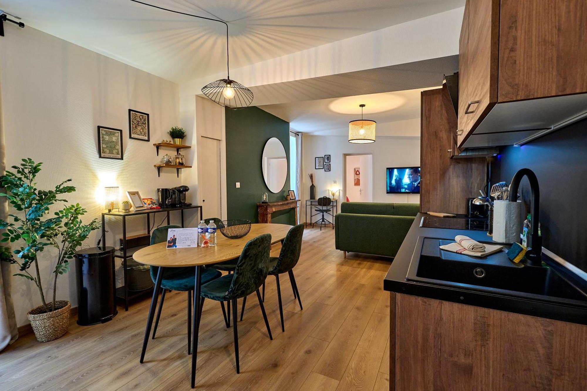 Le Oliva Chez Les M By Primo Conciergerie Apartment Nevers Bagian luar foto