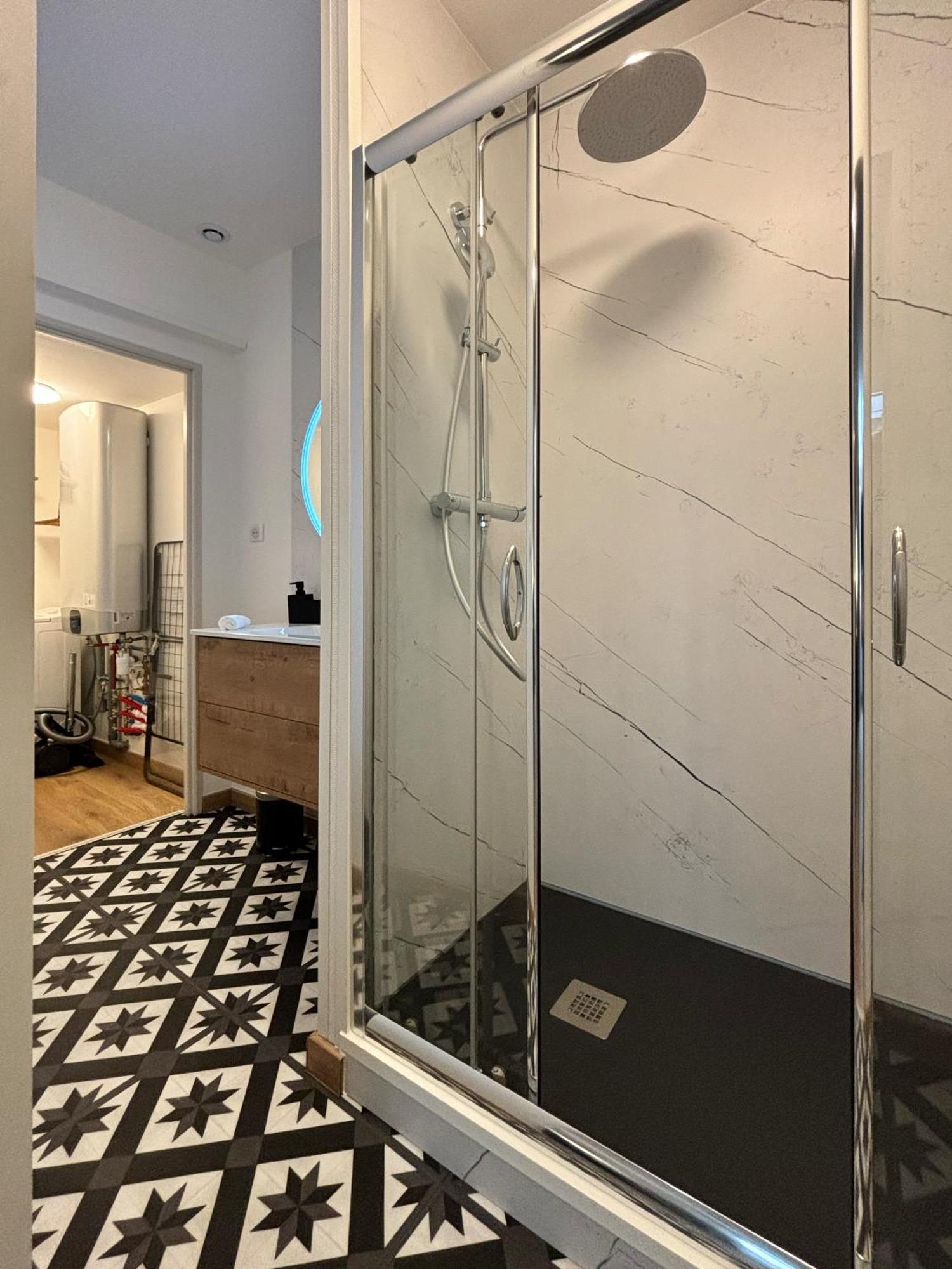 Le Oliva Chez Les M By Primo Conciergerie Apartment Nevers Bagian luar foto