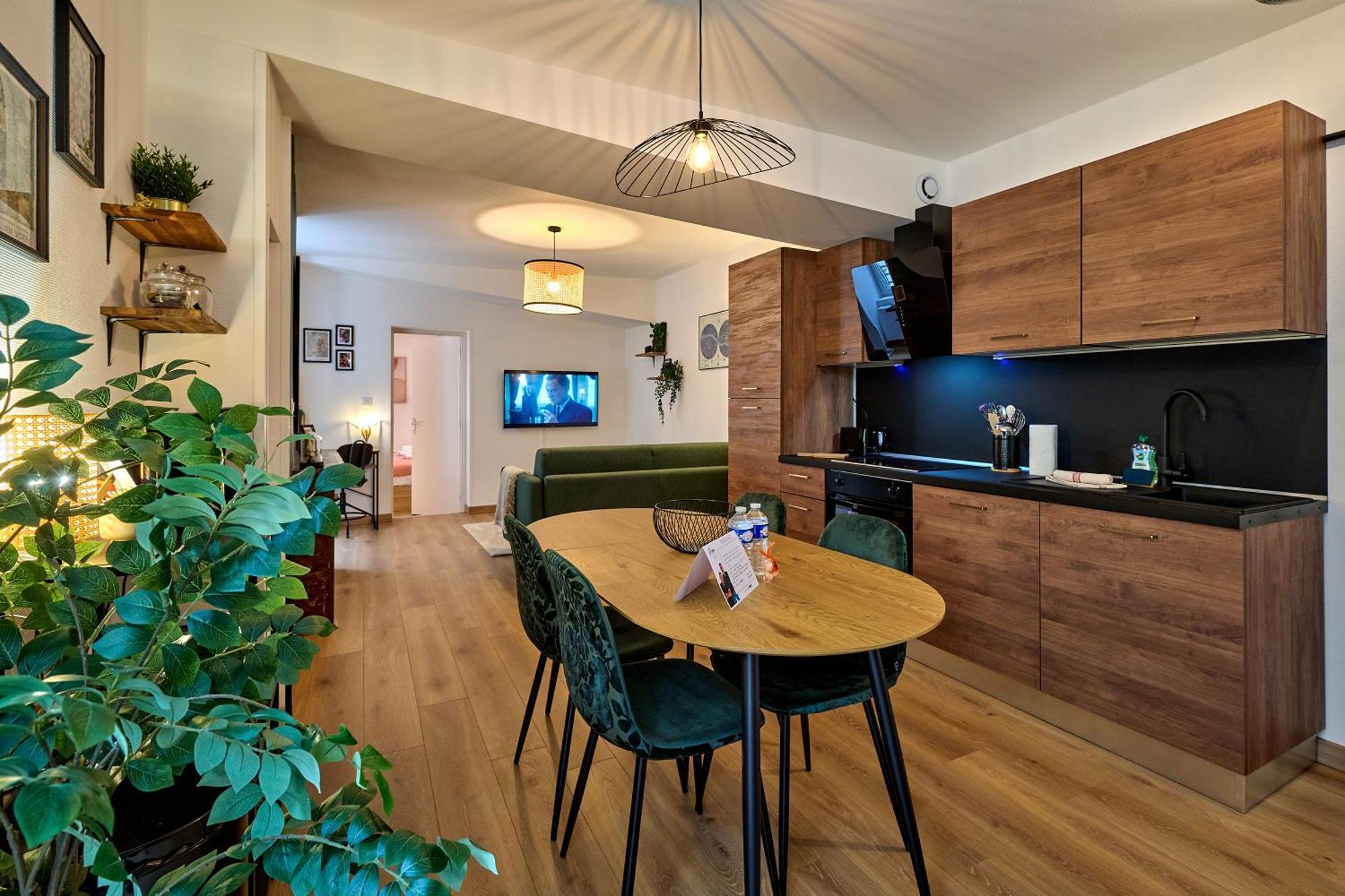 Le Oliva Chez Les M By Primo Conciergerie Apartment Nevers Bagian luar foto